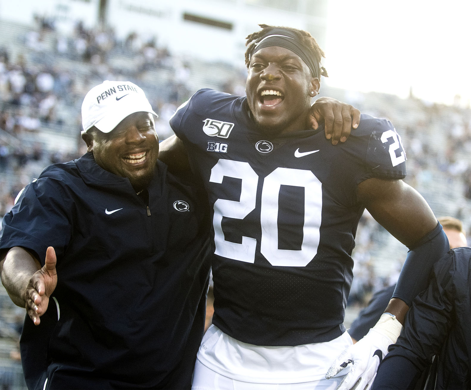 Idaho, Adisa Isaac (20) Sings Alma Mater with Sean Spencer